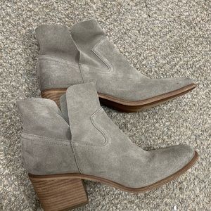 Ankle booties size 8.5 NEW BP Suede Taupe